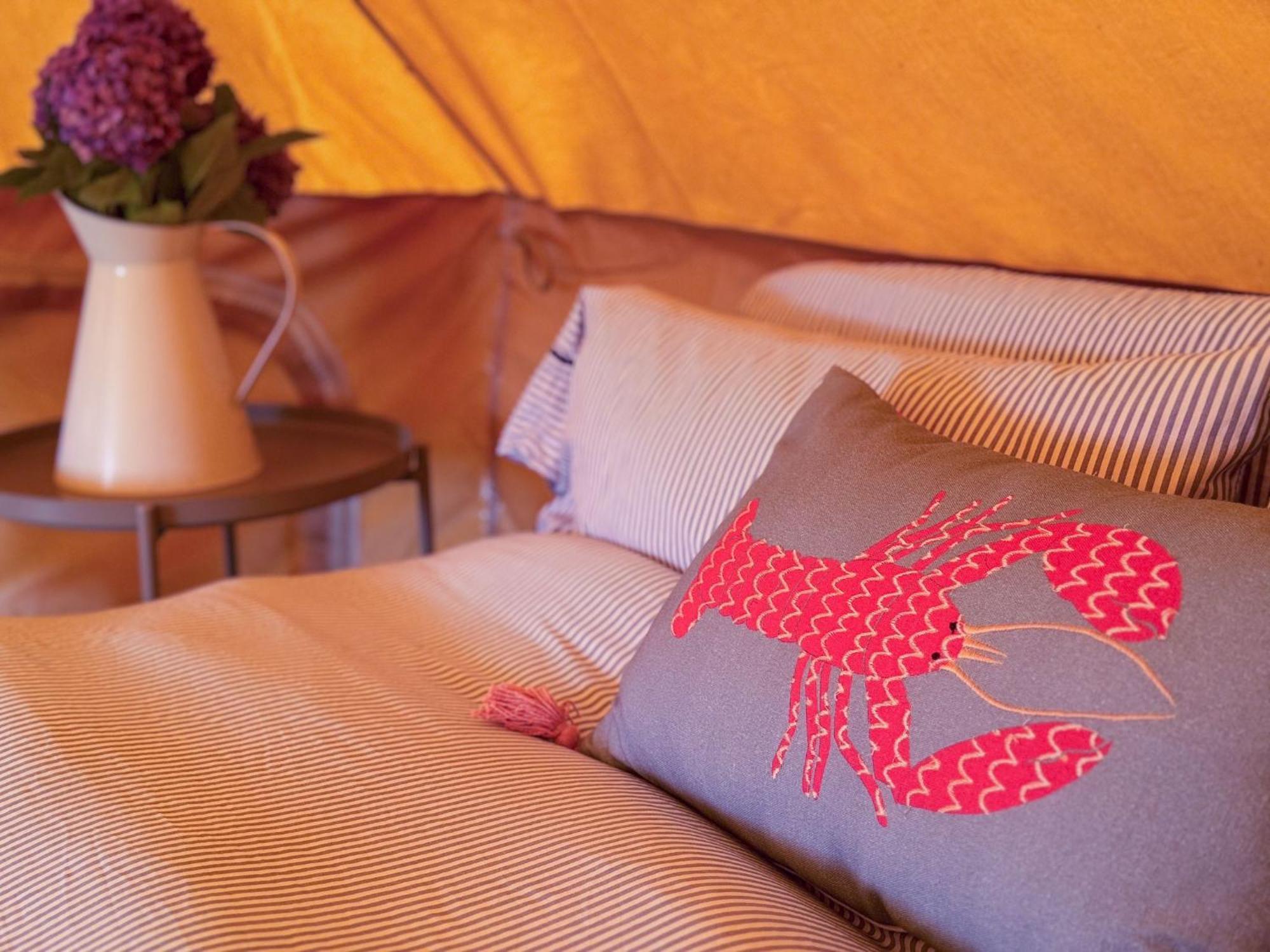 Fully Furnished Bell Tent 3 Carlyon Bay Eksteriør bilde